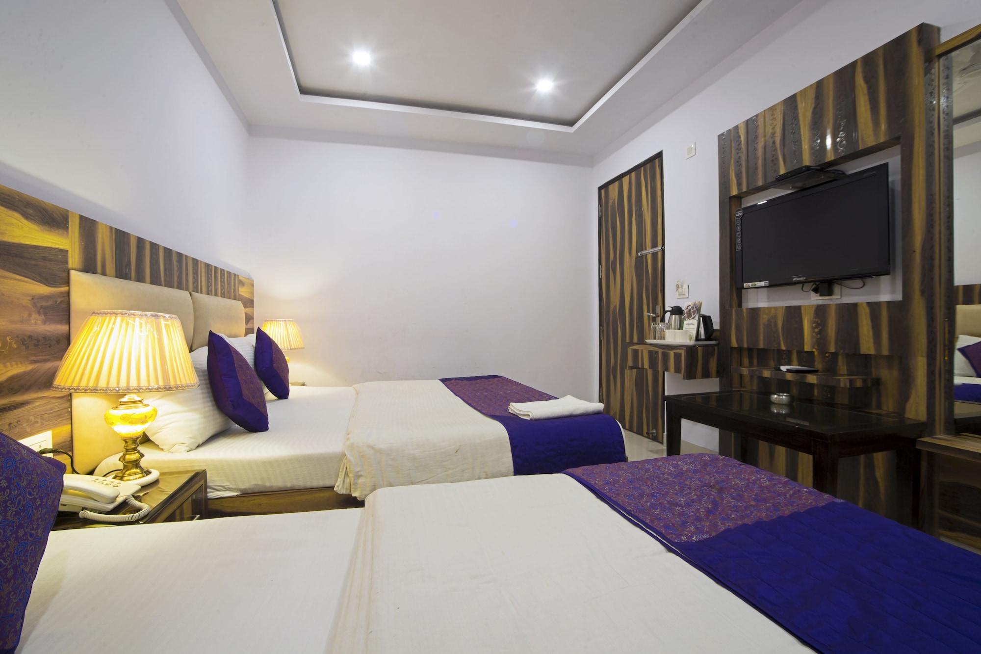Hotel Shri Vinayak In City Centre At New Delhi Railway Station-By Rcg Hotels Экстерьер фото
