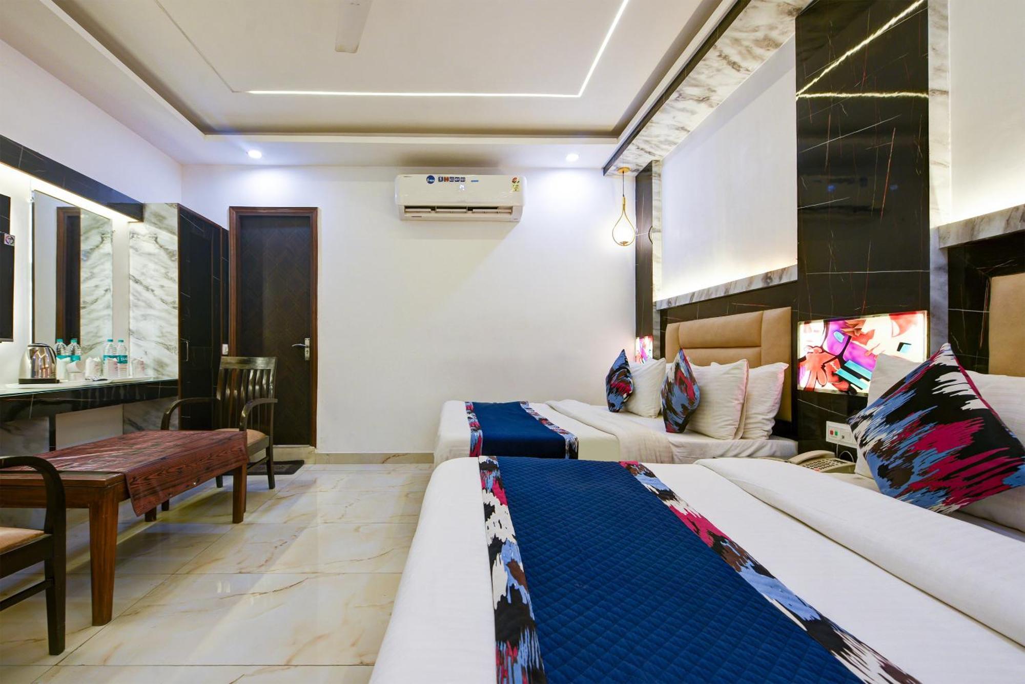 Hotel Shri Vinayak In City Centre At New Delhi Railway Station-By Rcg Hotels Экстерьер фото