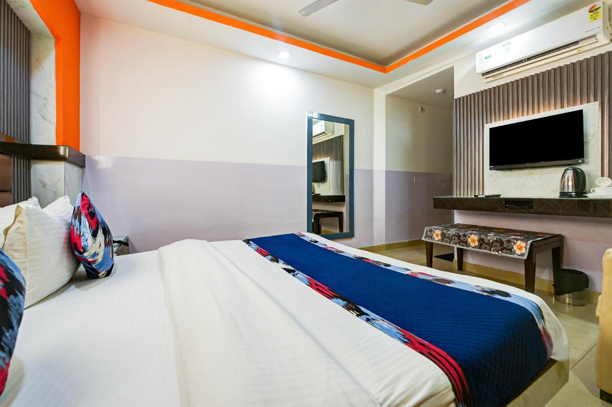 Hotel Shri Vinayak In City Centre At New Delhi Railway Station-By Rcg Hotels Экстерьер фото
