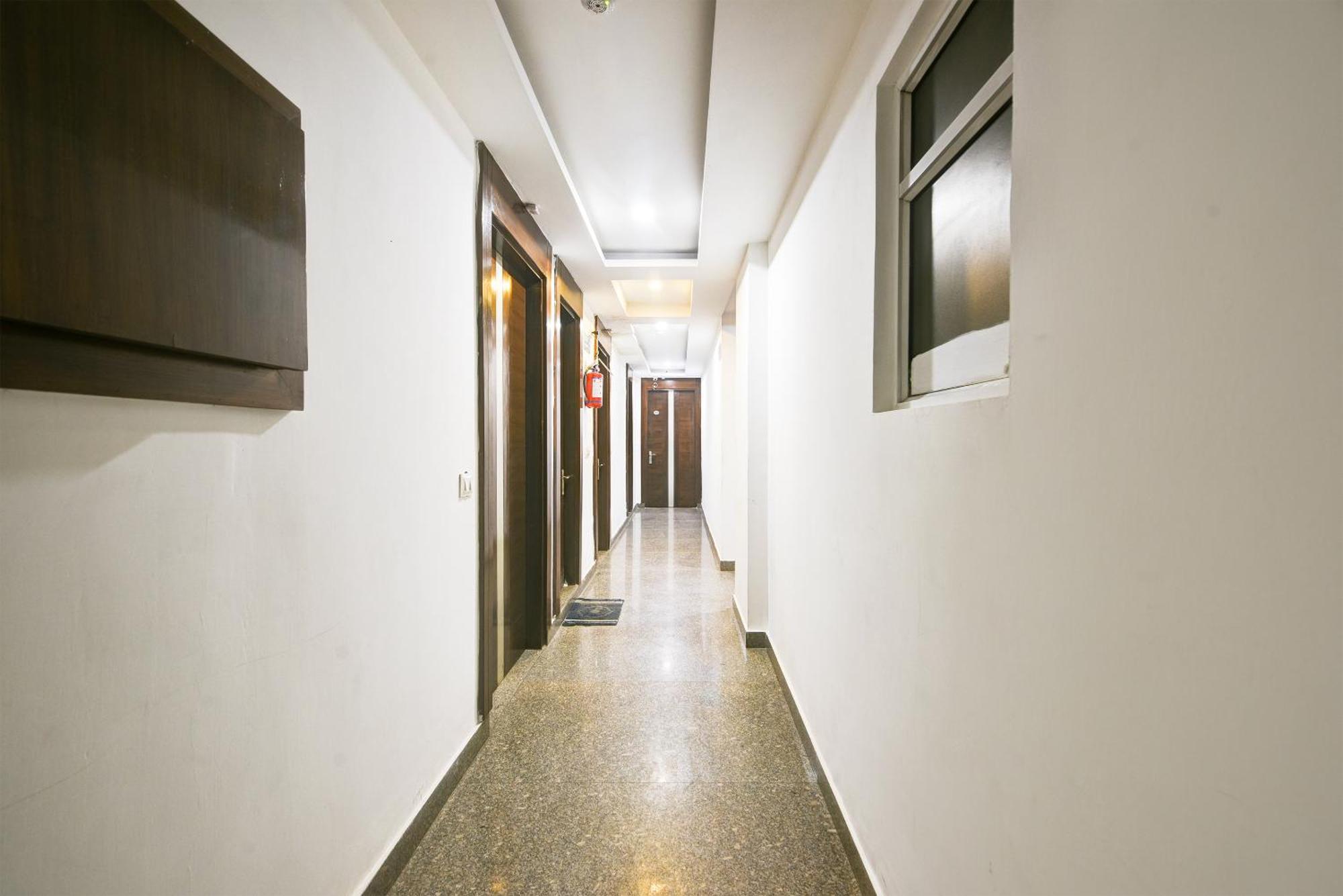 Hotel Shri Vinayak In City Centre At New Delhi Railway Station-By Rcg Hotels Экстерьер фото