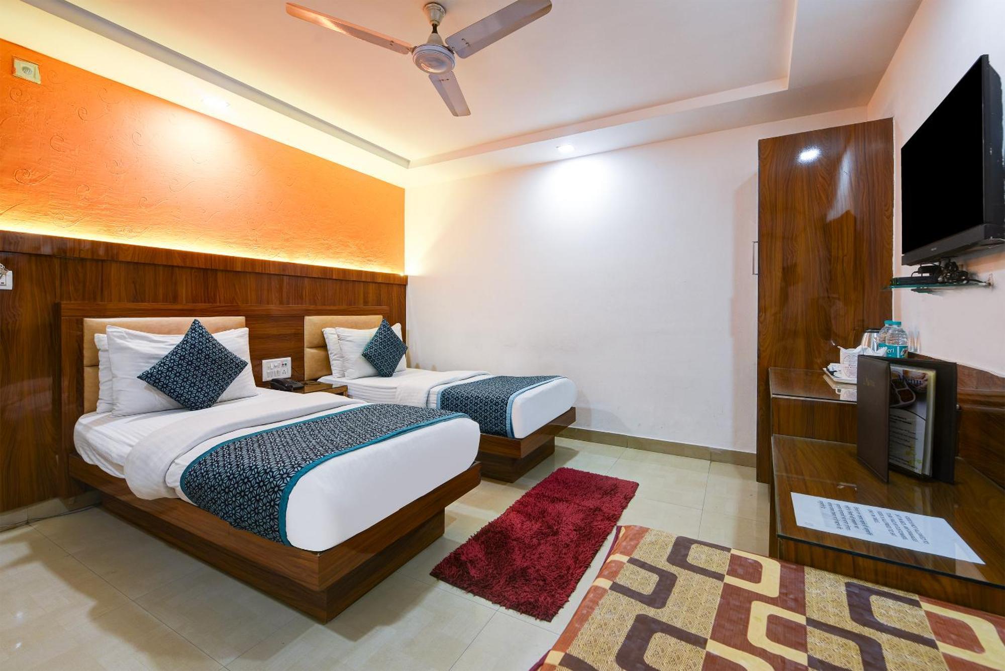 Hotel Shri Vinayak In City Centre At New Delhi Railway Station-By Rcg Hotels Экстерьер фото