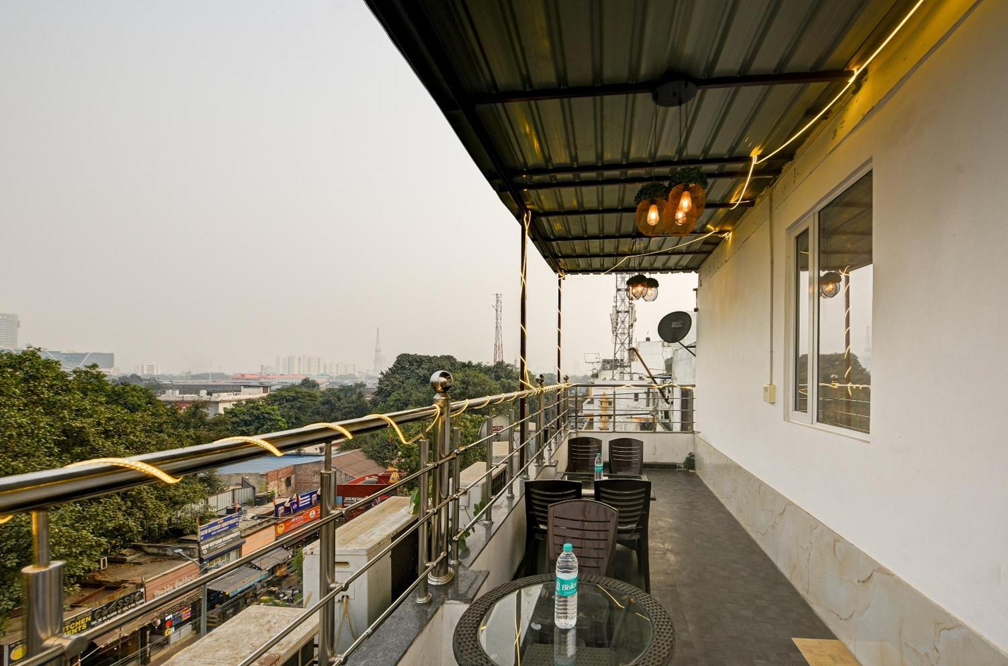 Hotel Shri Vinayak In City Centre At New Delhi Railway Station-By Rcg Hotels Экстерьер фото