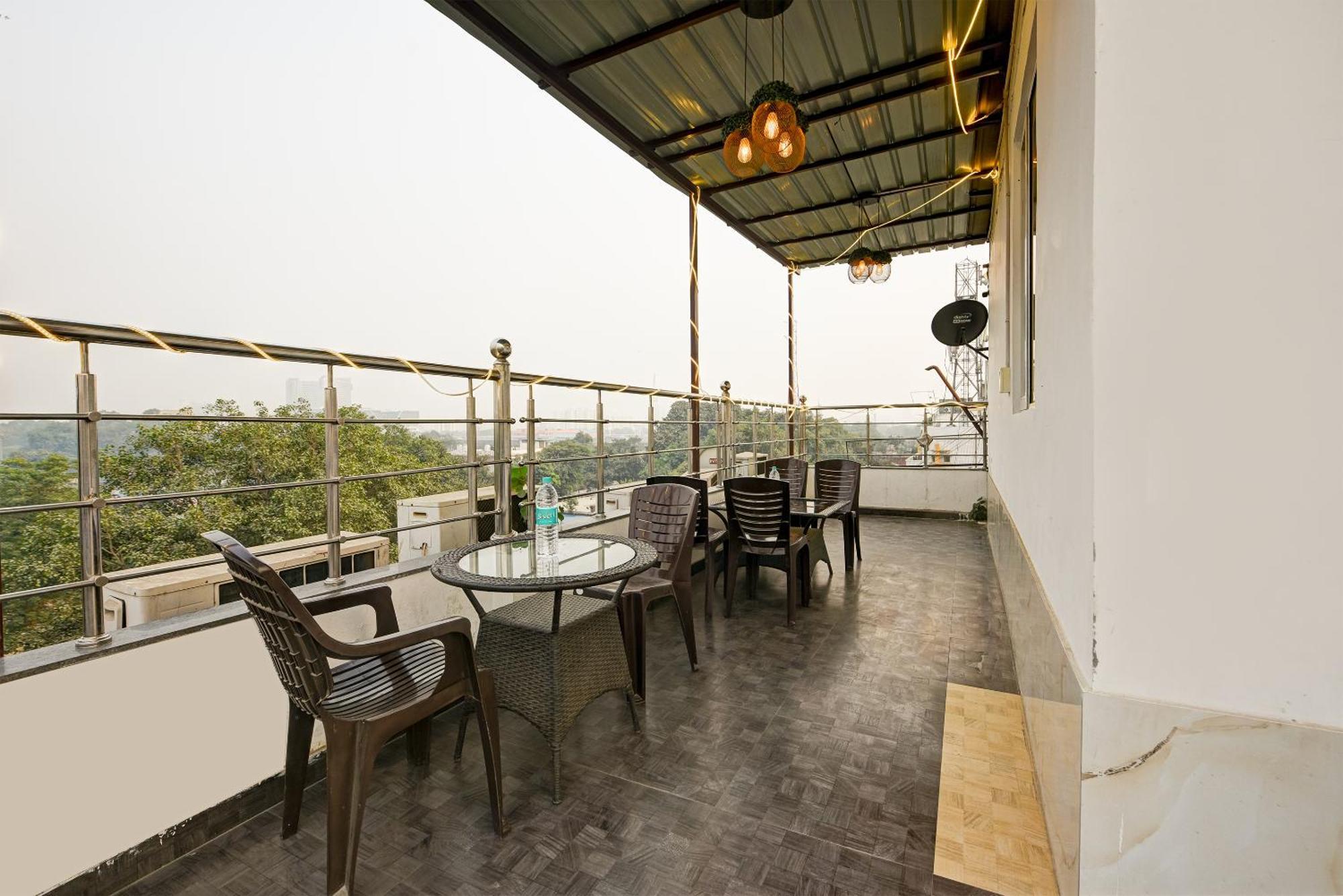 Hotel Shri Vinayak In City Centre At New Delhi Railway Station-By Rcg Hotels Экстерьер фото